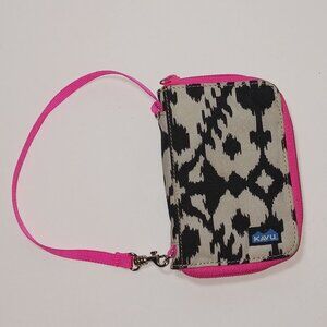 Kavu wristlet